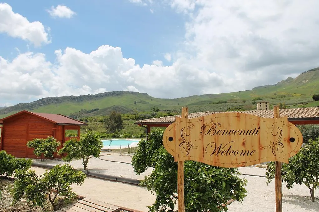 Tenuta Lanza Il Mulino Villa Acquaviva Platani Italy
