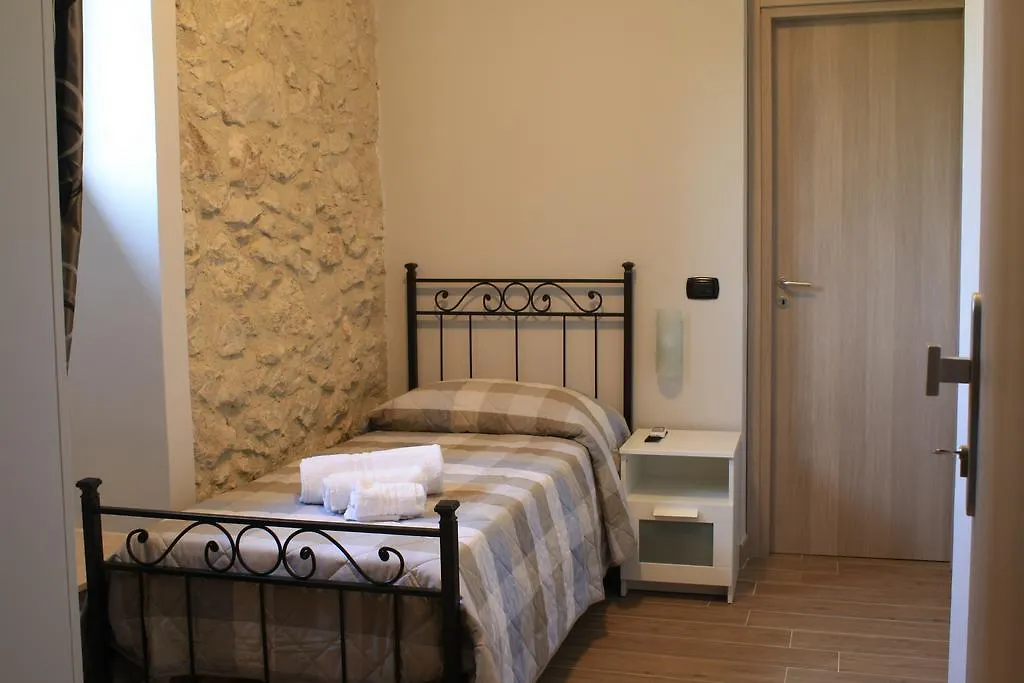 Tenuta Lanza Il Mulino Acquaviva Platani