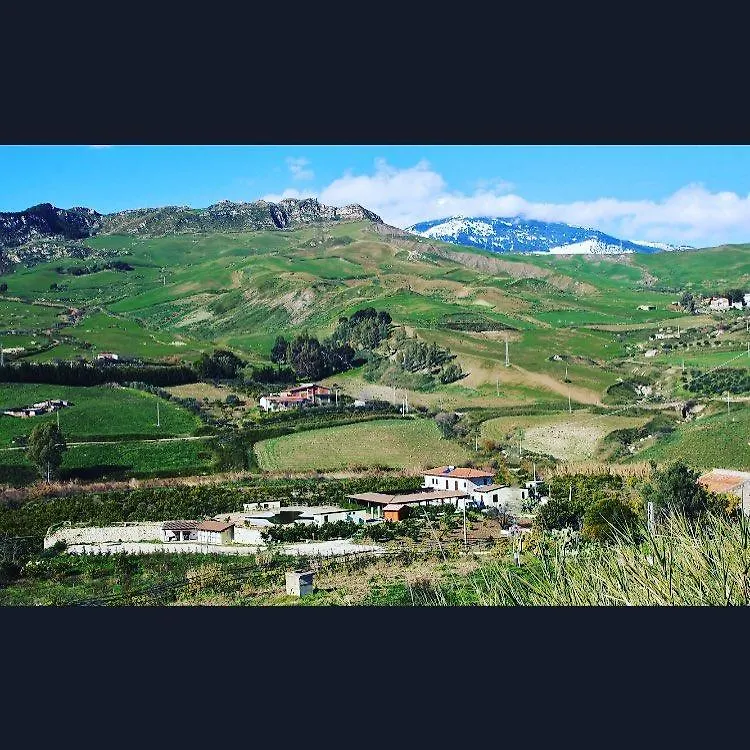 Tenuta Lanza Il Mulino Villa Acquaviva Platani Farm stay