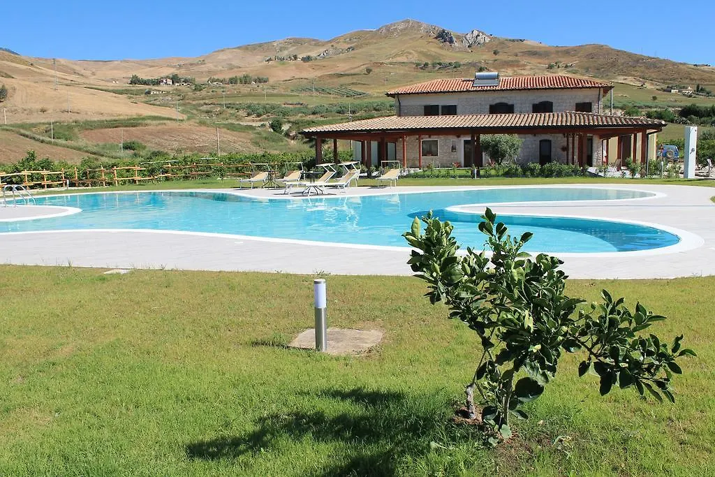 Farm stay Tenuta Lanza Il Mulino Villa Acquaviva Platani