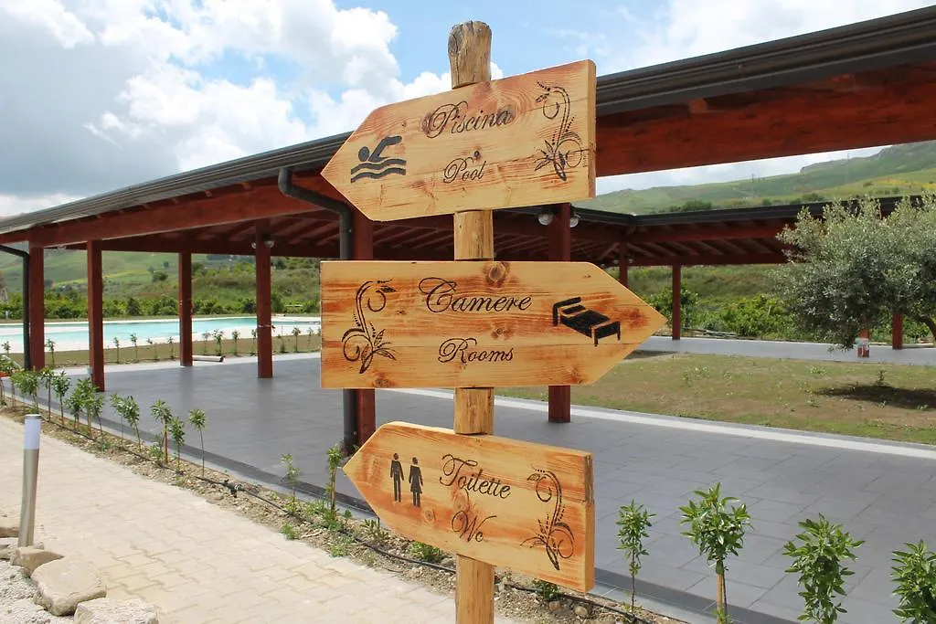 Tenuta Lanza Il Mulino Acquaviva Platani