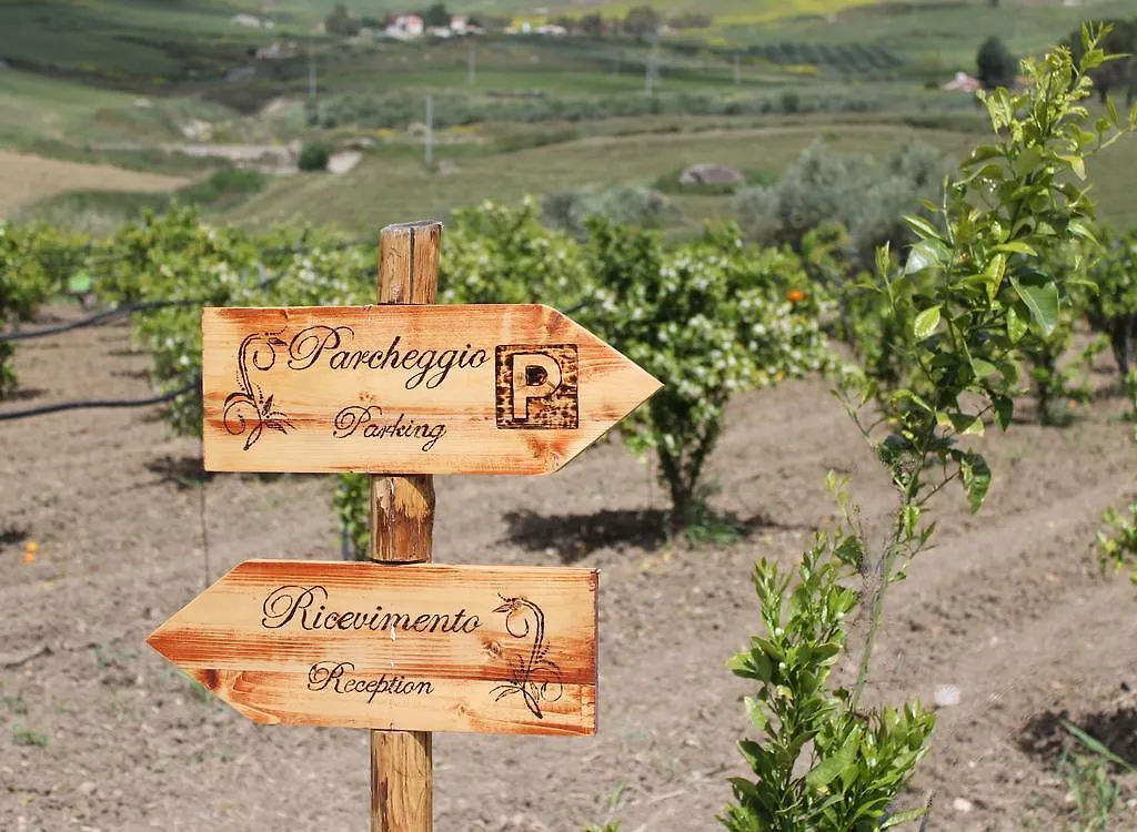 Tenuta Lanza Il Mulino Acquaviva Platani Κατάλυμα σε φάρμα