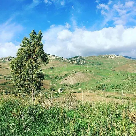 Acquaviva Platani Tenuta Lanza Il Mulino 0*, Acquaviva Platani איטליה